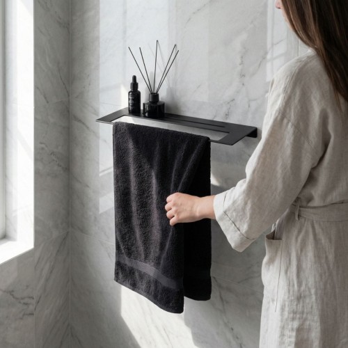 minimalistyczna półka łazienkowa czarna