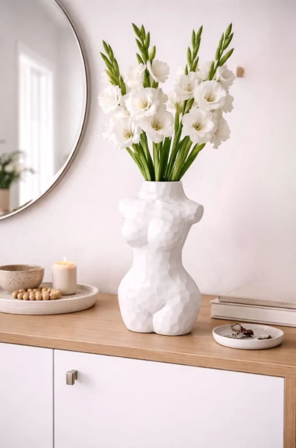 Wazon dekoracyjny Nana – biały mat